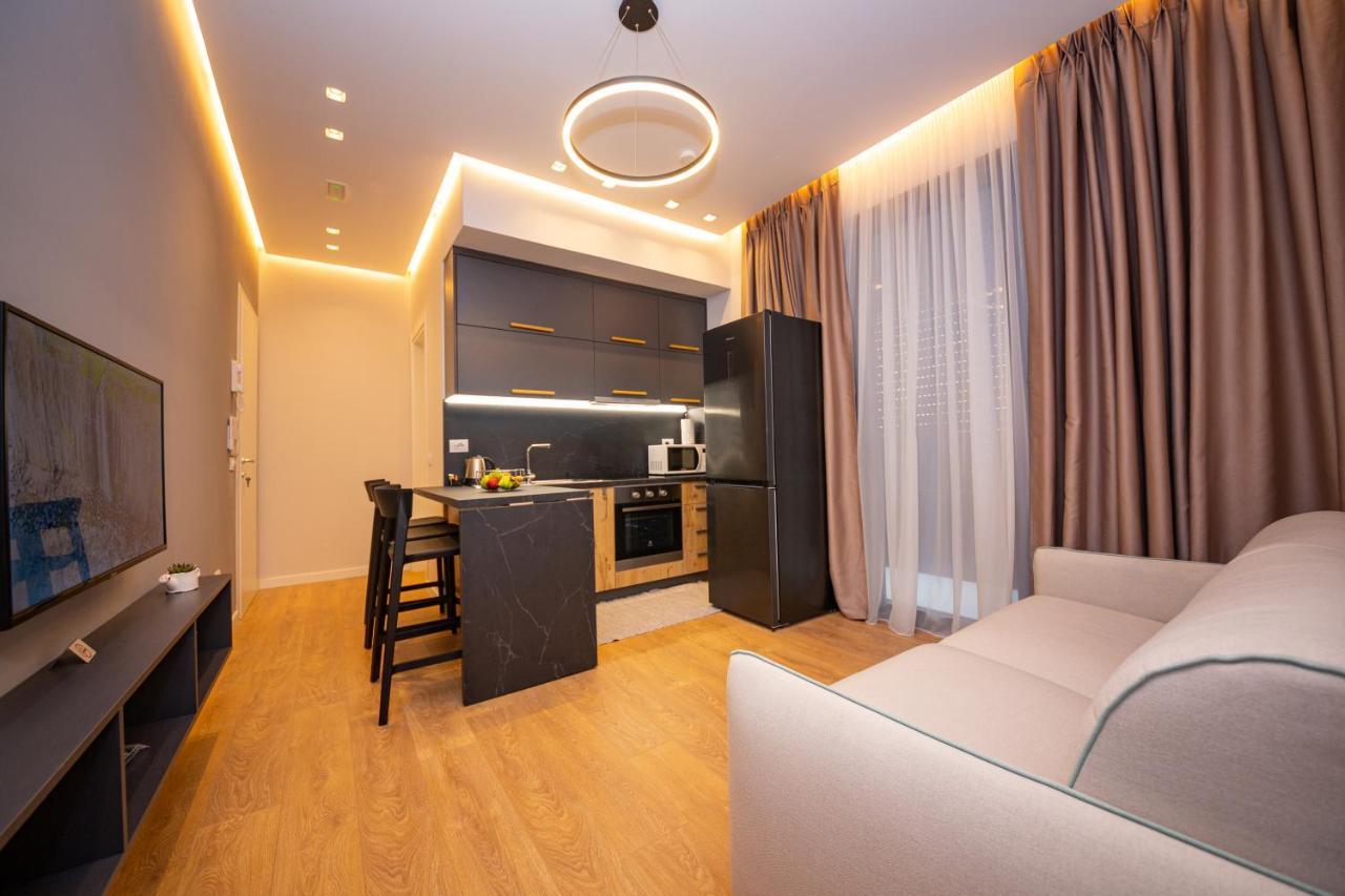 Central Chic Apartments Tirana Exterior photo