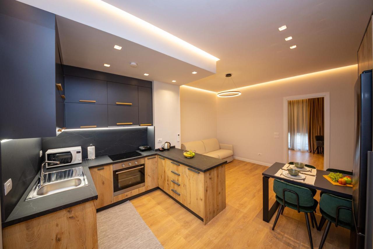 Central Chic Apartments Tirana Exterior photo